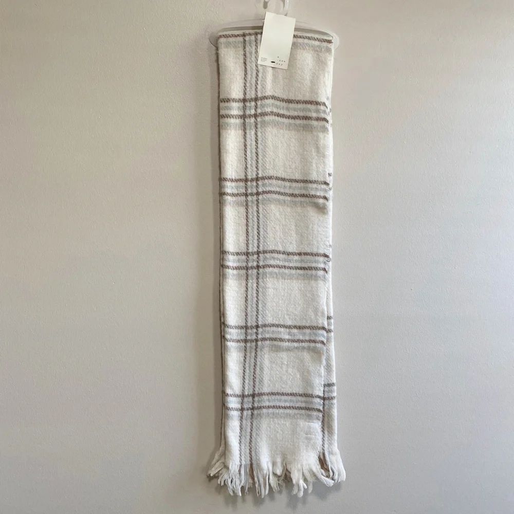 NEW with tags A New Day White Plaid Blanket Scarf with Fringe Target